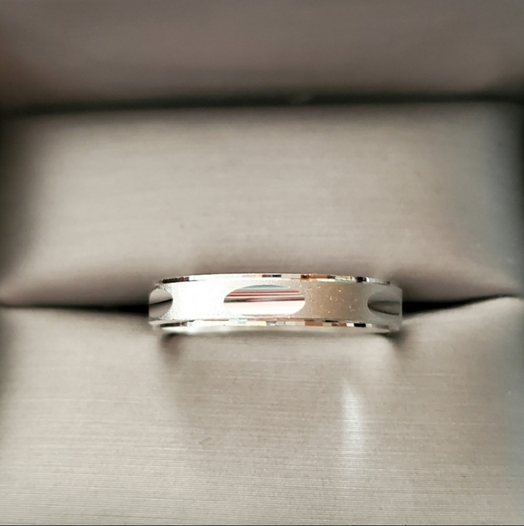 .925 Sterling Silver Vintage Inspired Band Size7.5 - Picture 3 of 8